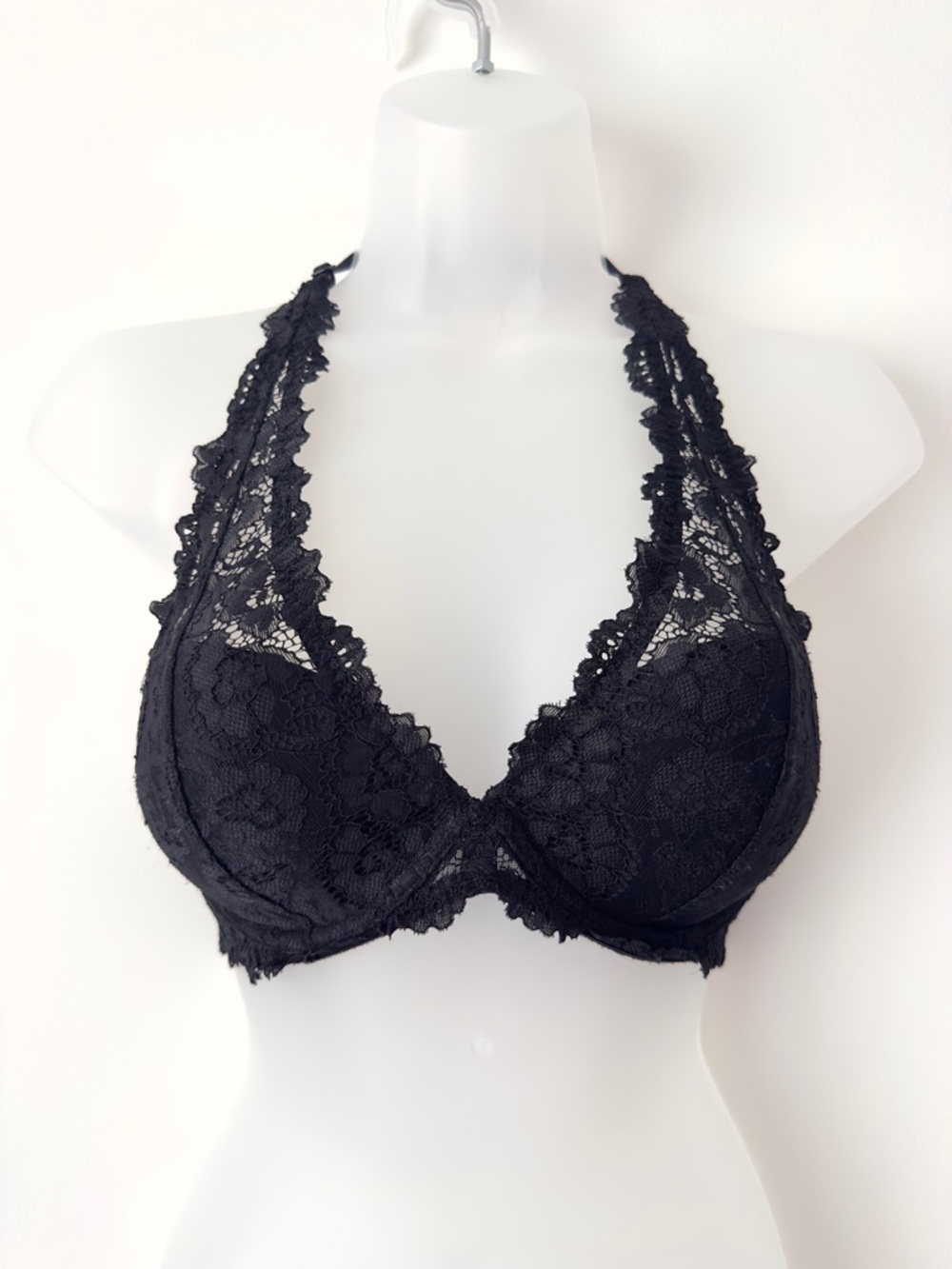 2010s style black lace halter bra